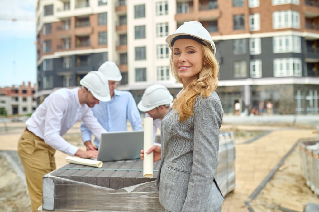 Things to Consider Before Hiring Builders